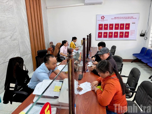 Đẩy mạnh chuyển đổi số để thúc đẩy giảm nghèo nhanh, bền vững ở xã Hòa Sơn